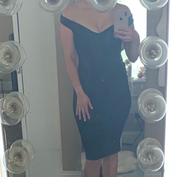 Lulus off the shoulder dress - Picture 6 of 7